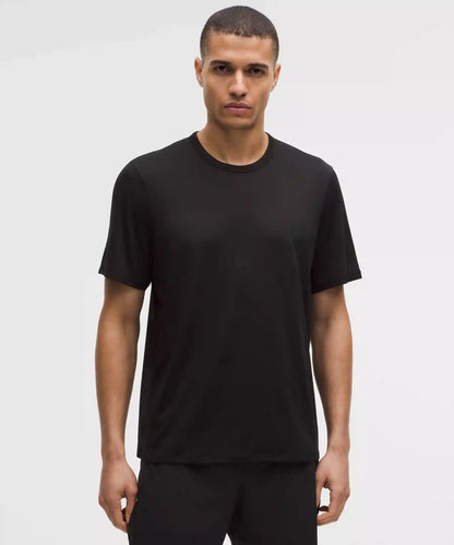 Men's Fast and Free Short-Sleeve Shirt *Perforated Stripe
