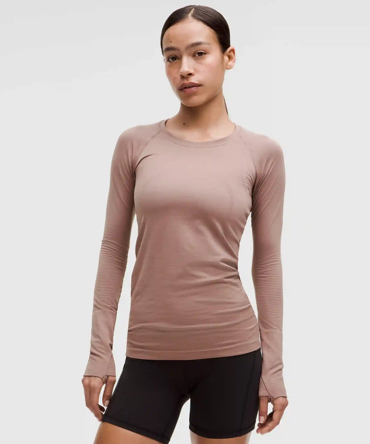 Swiftly Tech Long-Sleeve Shirt 2.0 *Hip Length