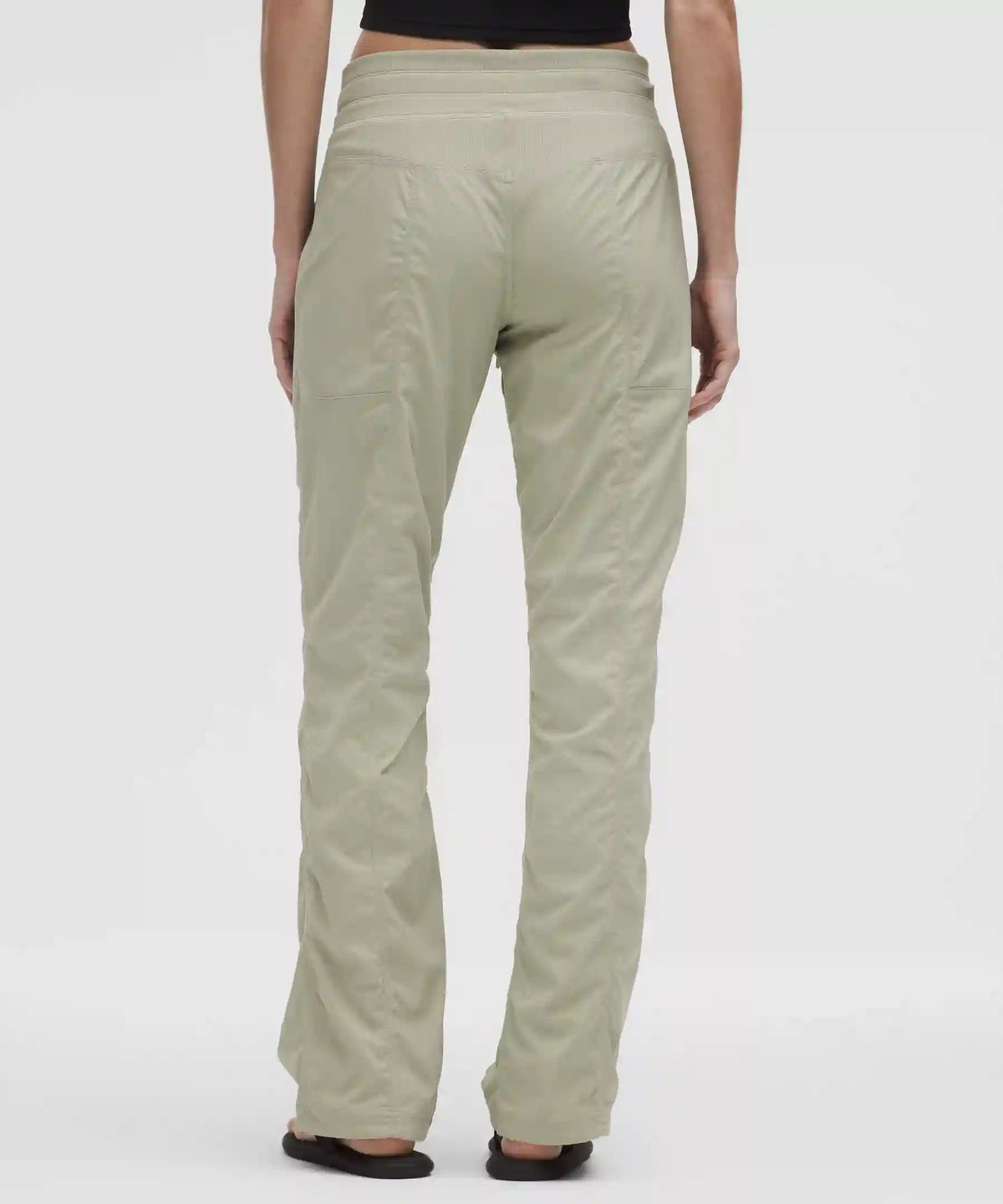 Dance Studio Mid-Rise Pant *Short