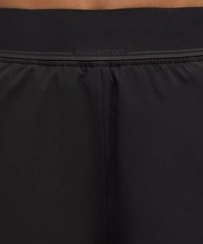 Swift Relaxed Short 9" *Logo Waistband