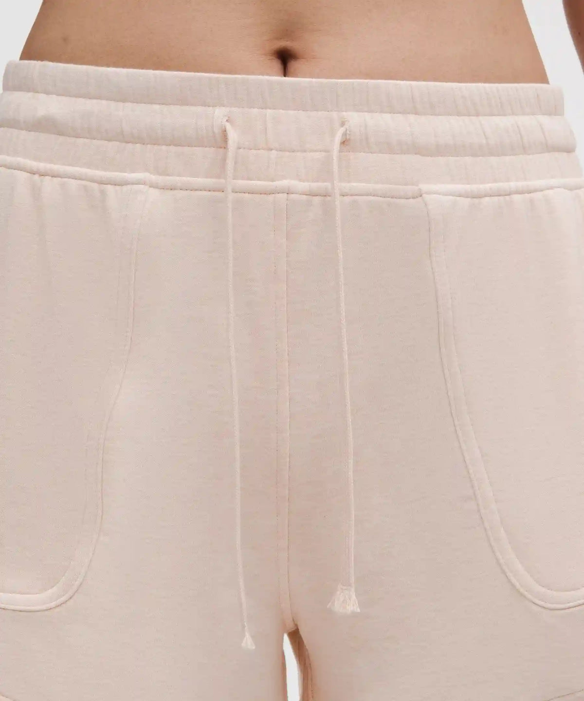 BeCalm Mid-Rise Wide-Waistband Short 3"