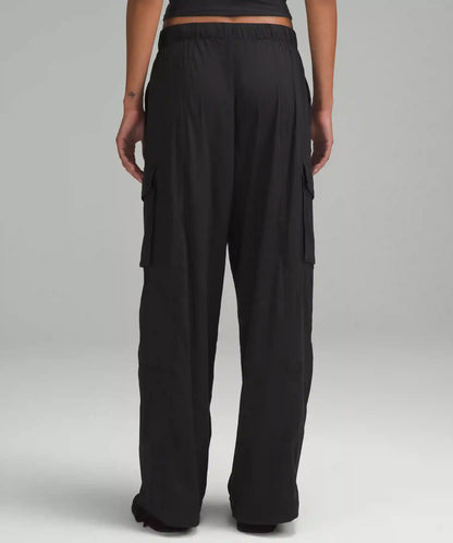 Lightweight Adjustable Mid-Rise Cargo Pant