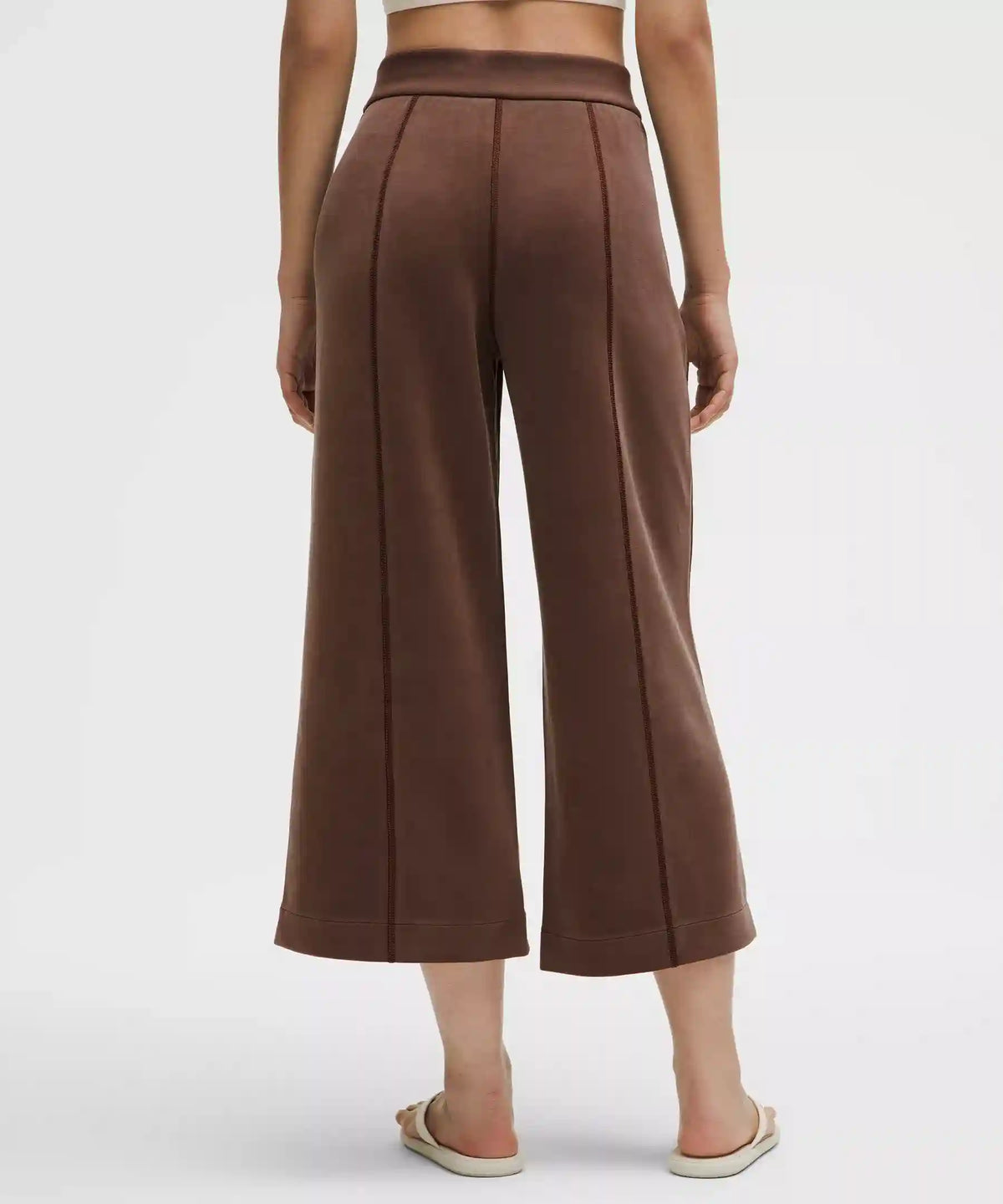 Softstreme High-Rise Wide-Leg Cropped Pant
