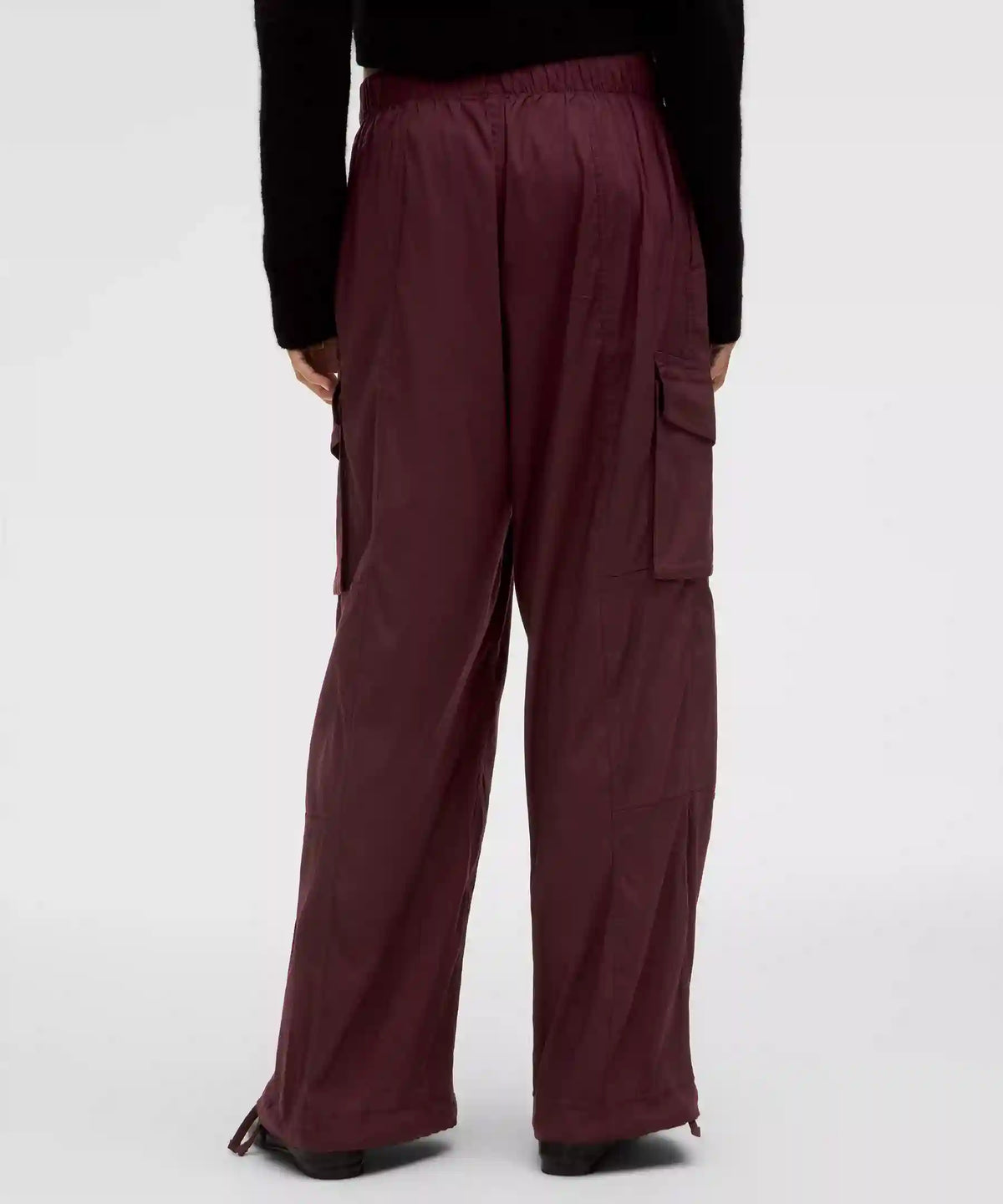 Lightweight Adjustable Mid-Rise Cargo Pant