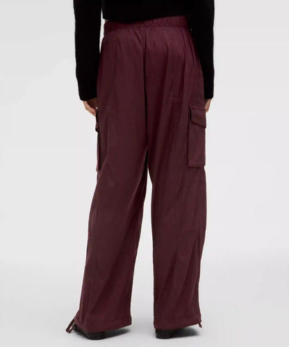 Lightweight Adjustable Mid-Rise Cargo Pant
