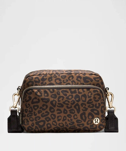 Everywhere Crossbody Bag 2L *Metal Hardware