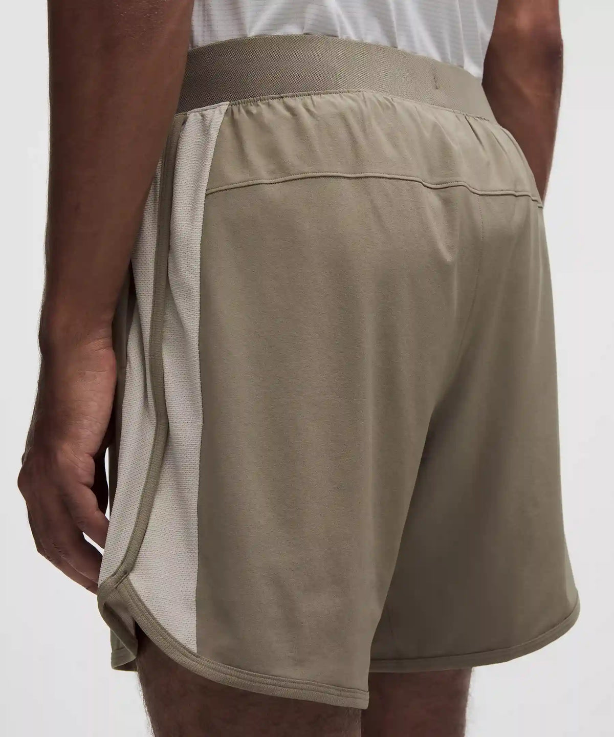 Lightweight Mesh-Pannelled Tennis Short 7"