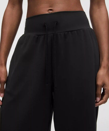 Groove Mid-Rise Relaxed Bermuda Short