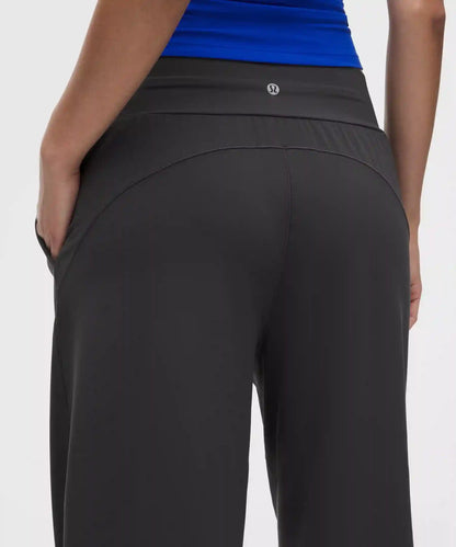 Groove Low-Rise Relaxed Cinch Pant *Regular