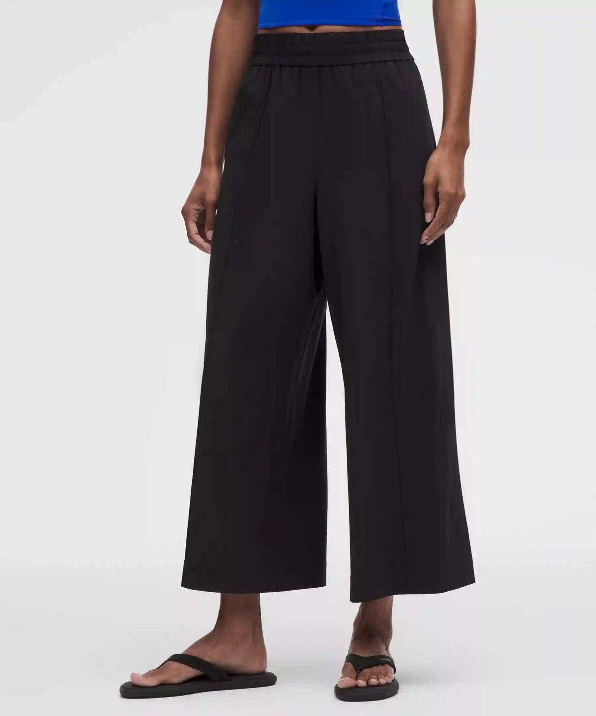 Breezily Mid-Rise Cropped Pant