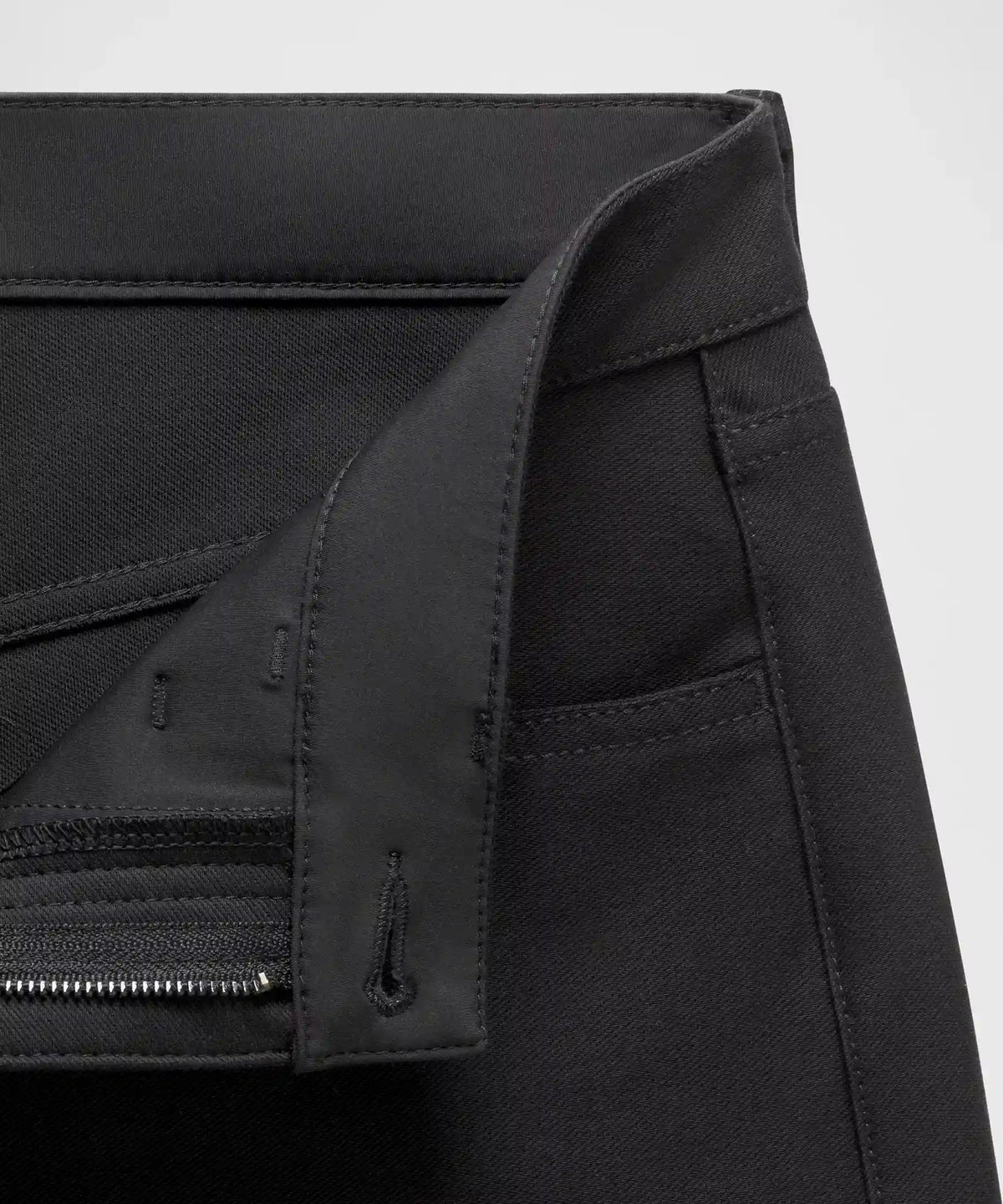 EasyFive High-Rise Subtle-Flare Pant *Short