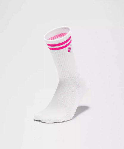 Unisex Daily Essential Crew Socks *Stripe
