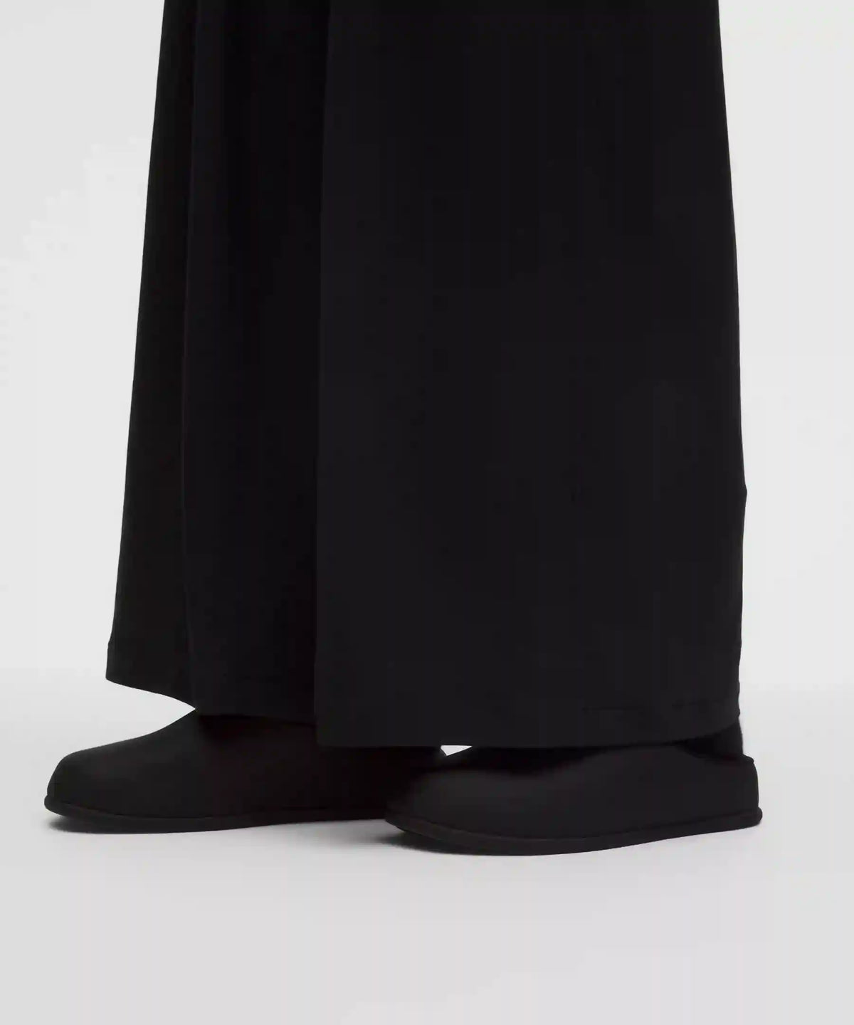 BeCalm High-Rise Pleated Extra-Wide Leg Pant