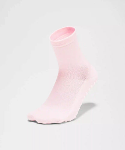 Unisex Find Your Balance Grip Quarter Socks