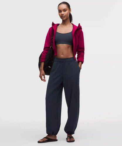 Groove Low-Rise Relaxed Cinch Pant *Regular
