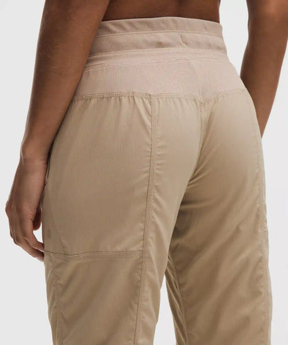 Dance Studio Mid-Rise Pant *Regular