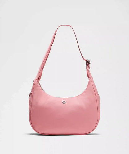 City Essentials Shoulder Bag 4L