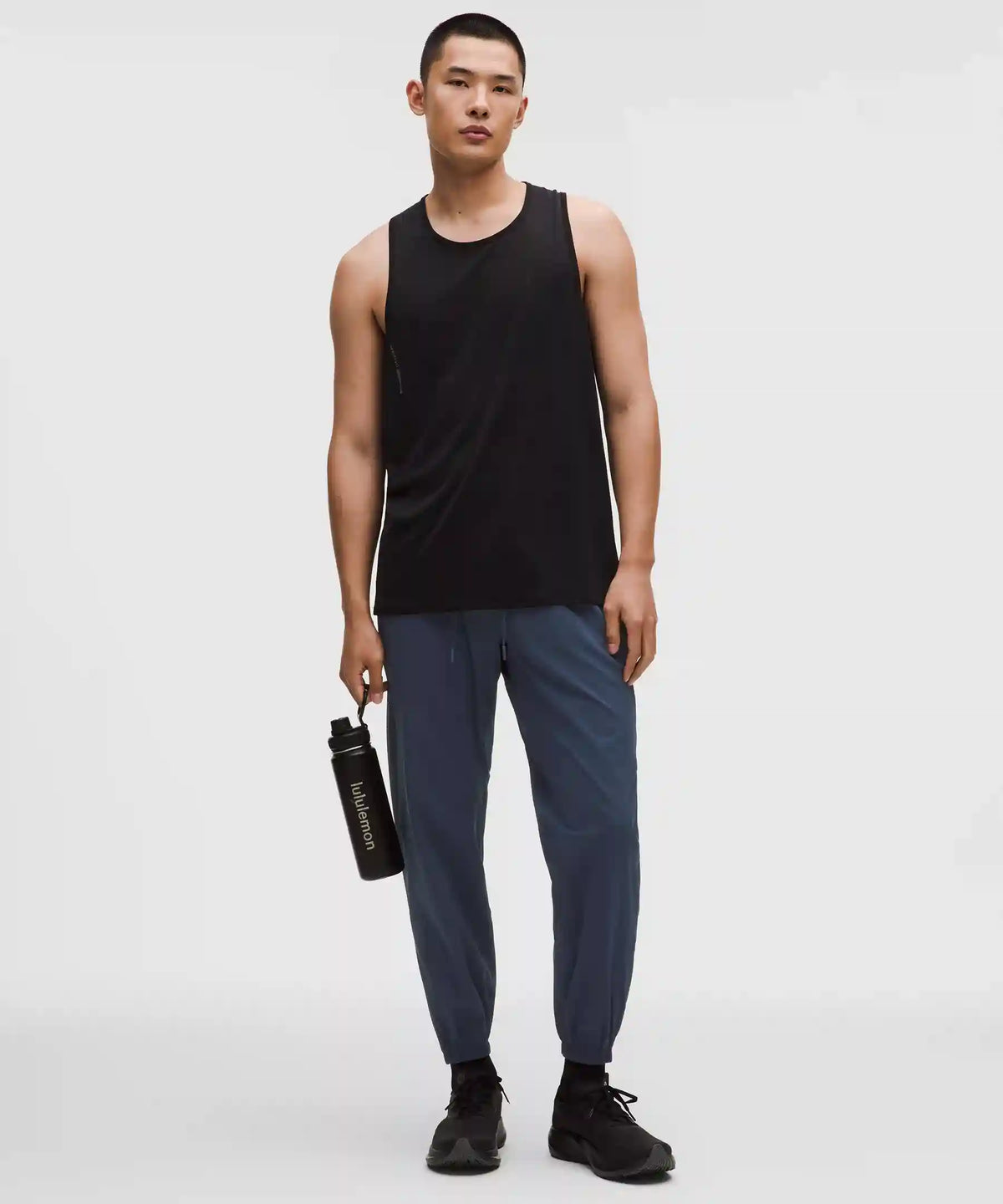 Perforated Running Pant *Regular