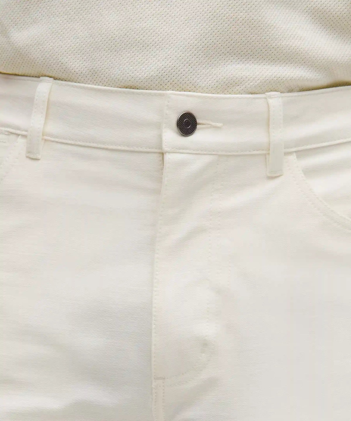 EasyFive Relaxed-Fit Short 9"