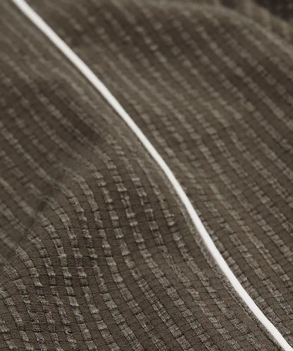 Seersucker WovenAir High-Rise Pleated Short 3.5"