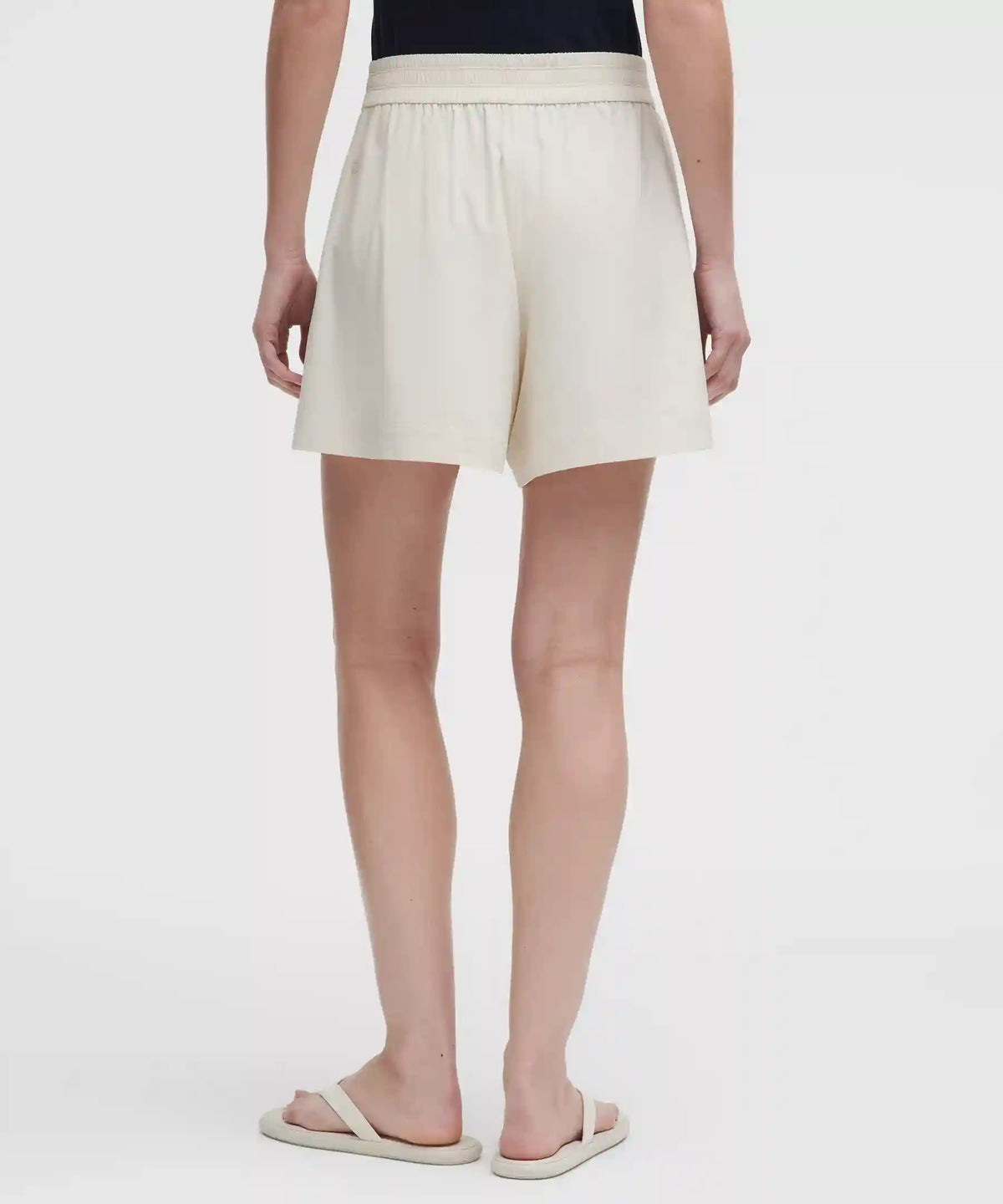Breezily Mid-Rise Short 6"