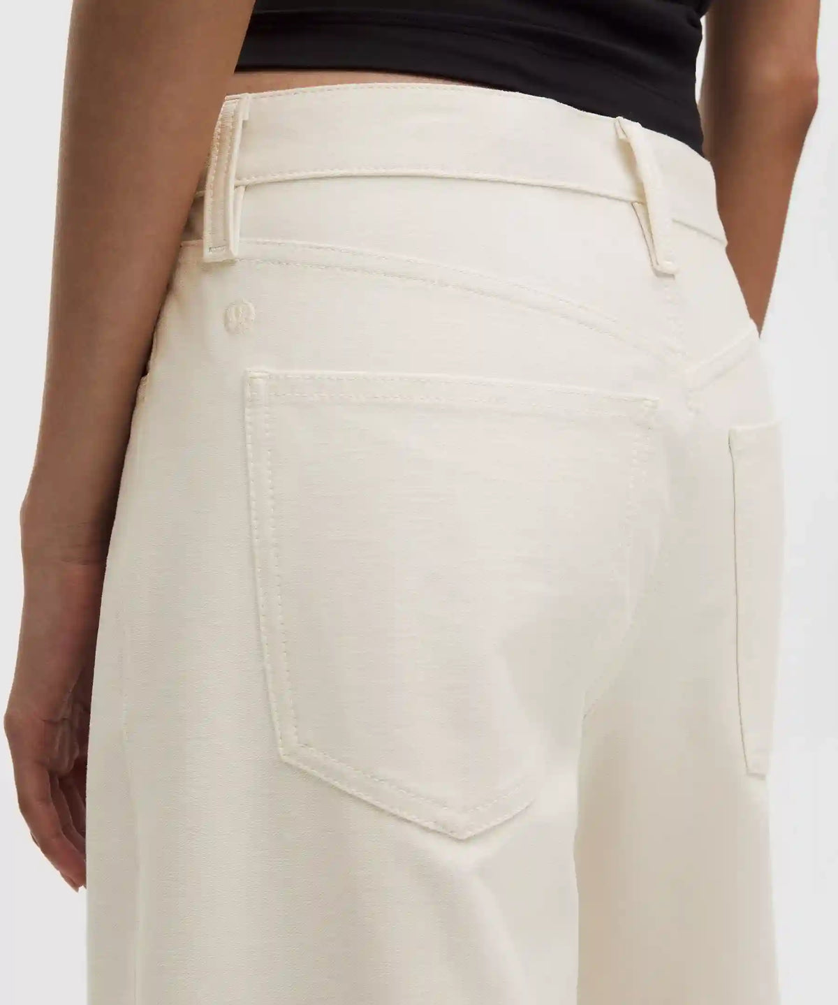 EasyFive Low-Rise Classic Wide-Leg Pant *Regular