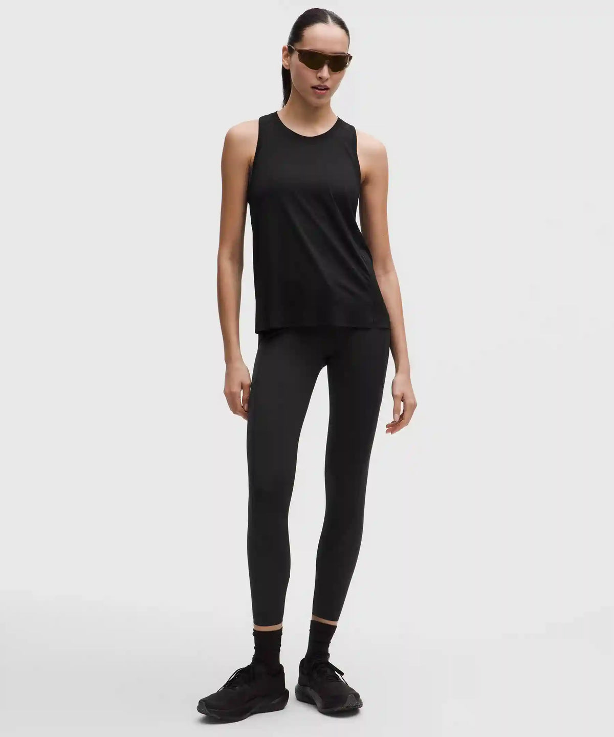 Fast and Free Singlet *Perforated Stripe