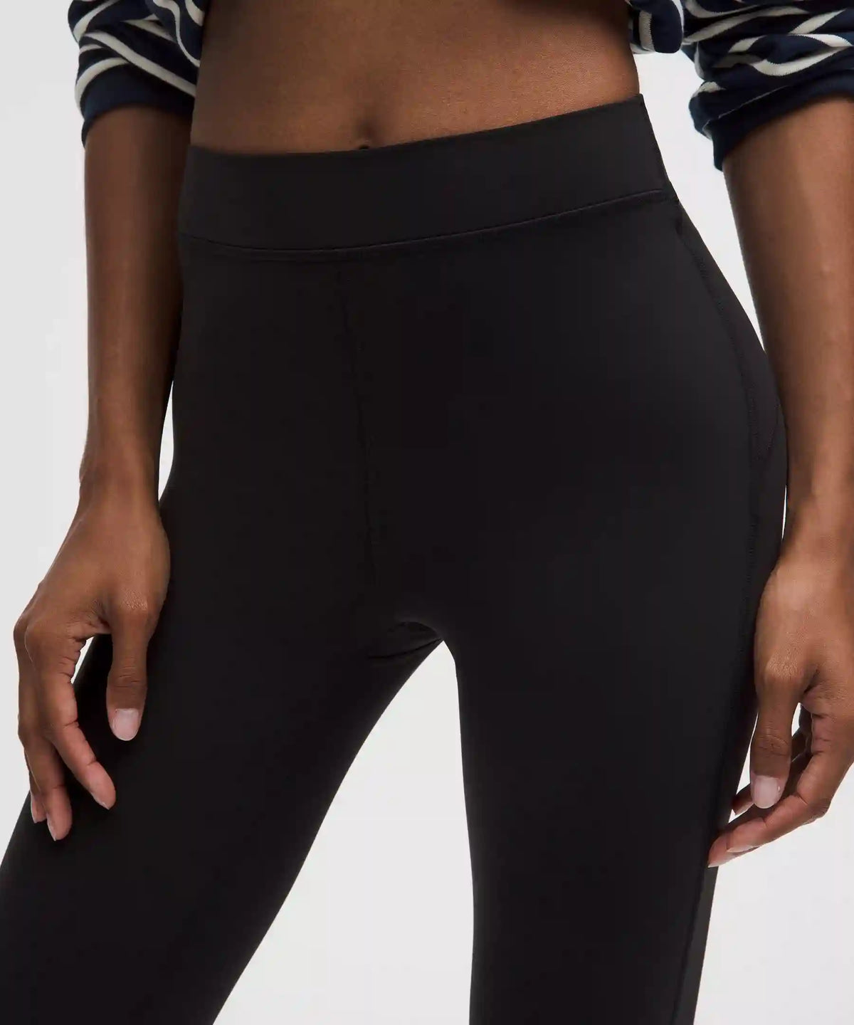 Groove High-Rise Notched-Hem Crop 15"