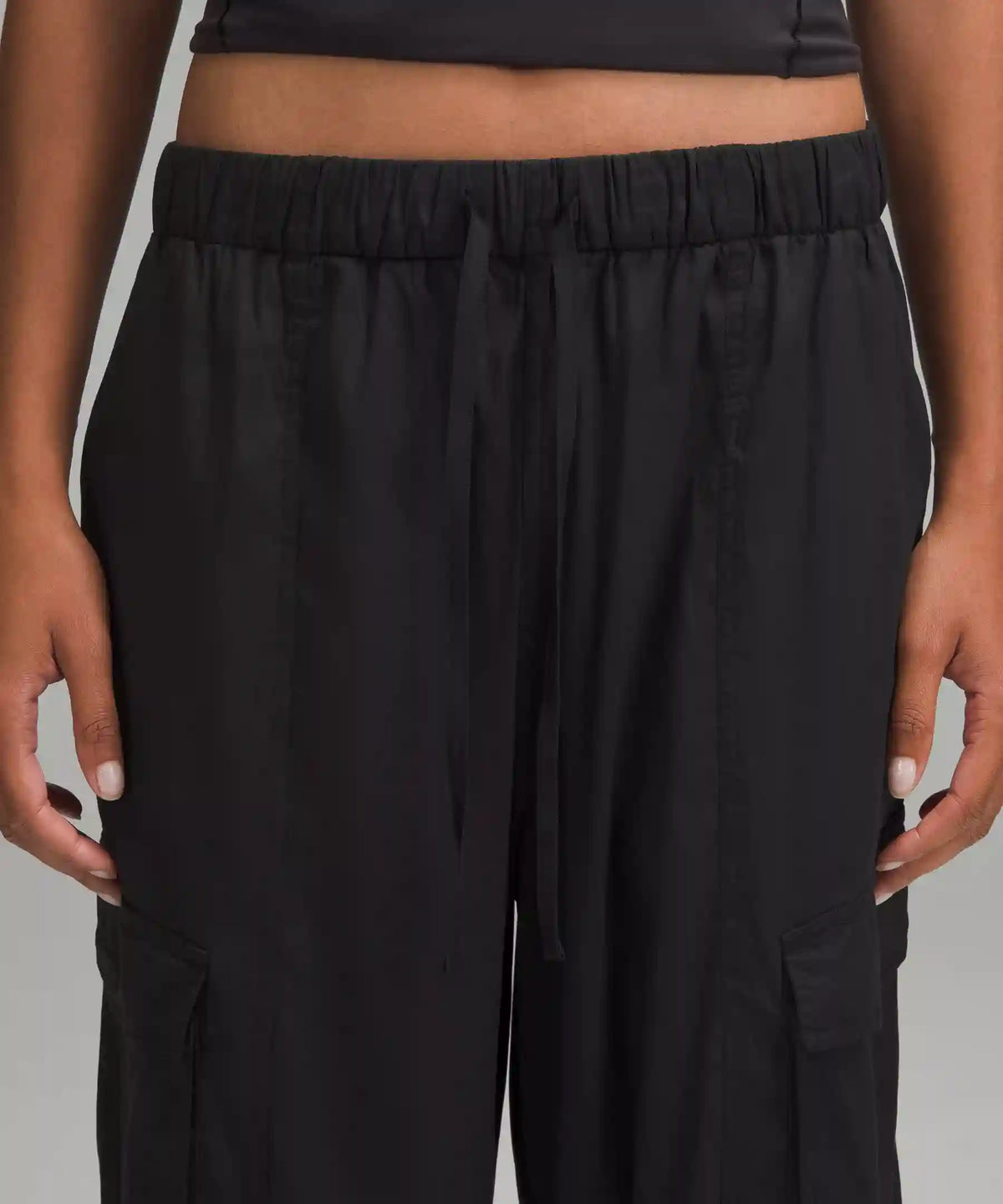 Lightweight Adjustable Mid-Rise Cargo Pant