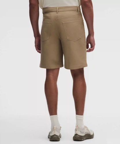 EasyFive Relaxed-Fit Short 9"