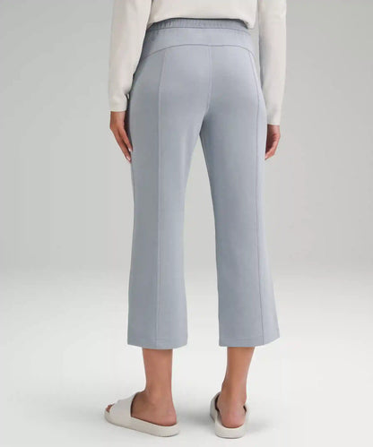 Softstreme High-Rise Straight-Leg Cropped Pant