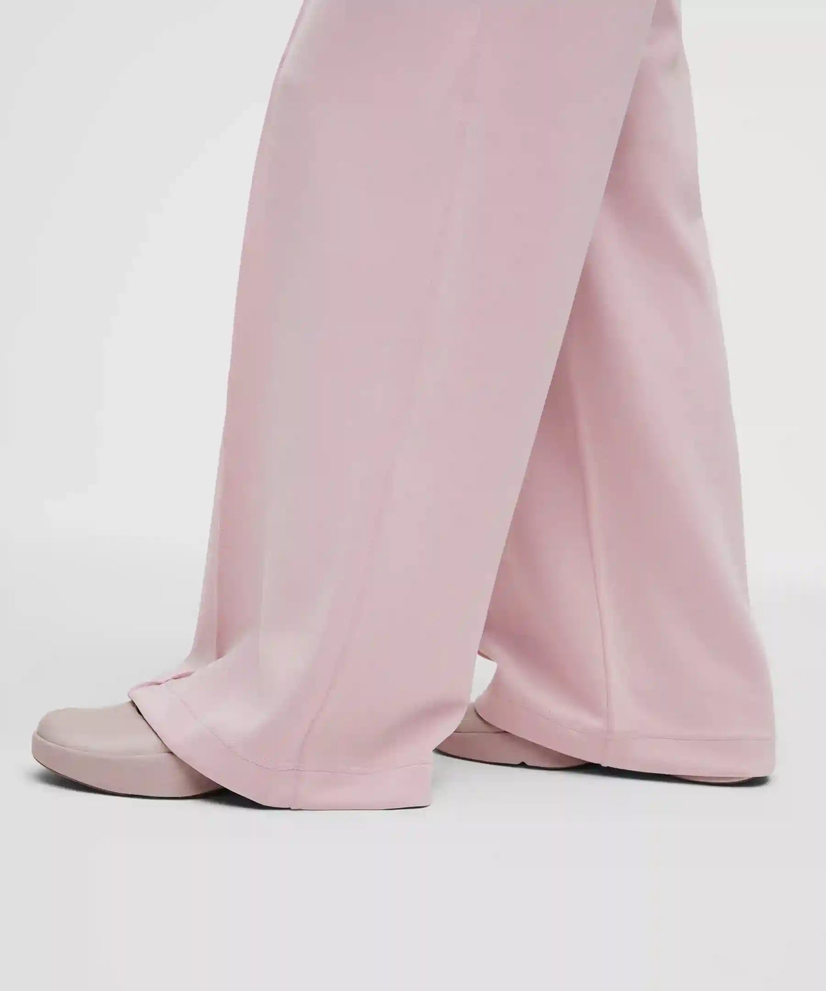 Softstreme Pintuck High-Rise Wide-Leg Pant *Regular