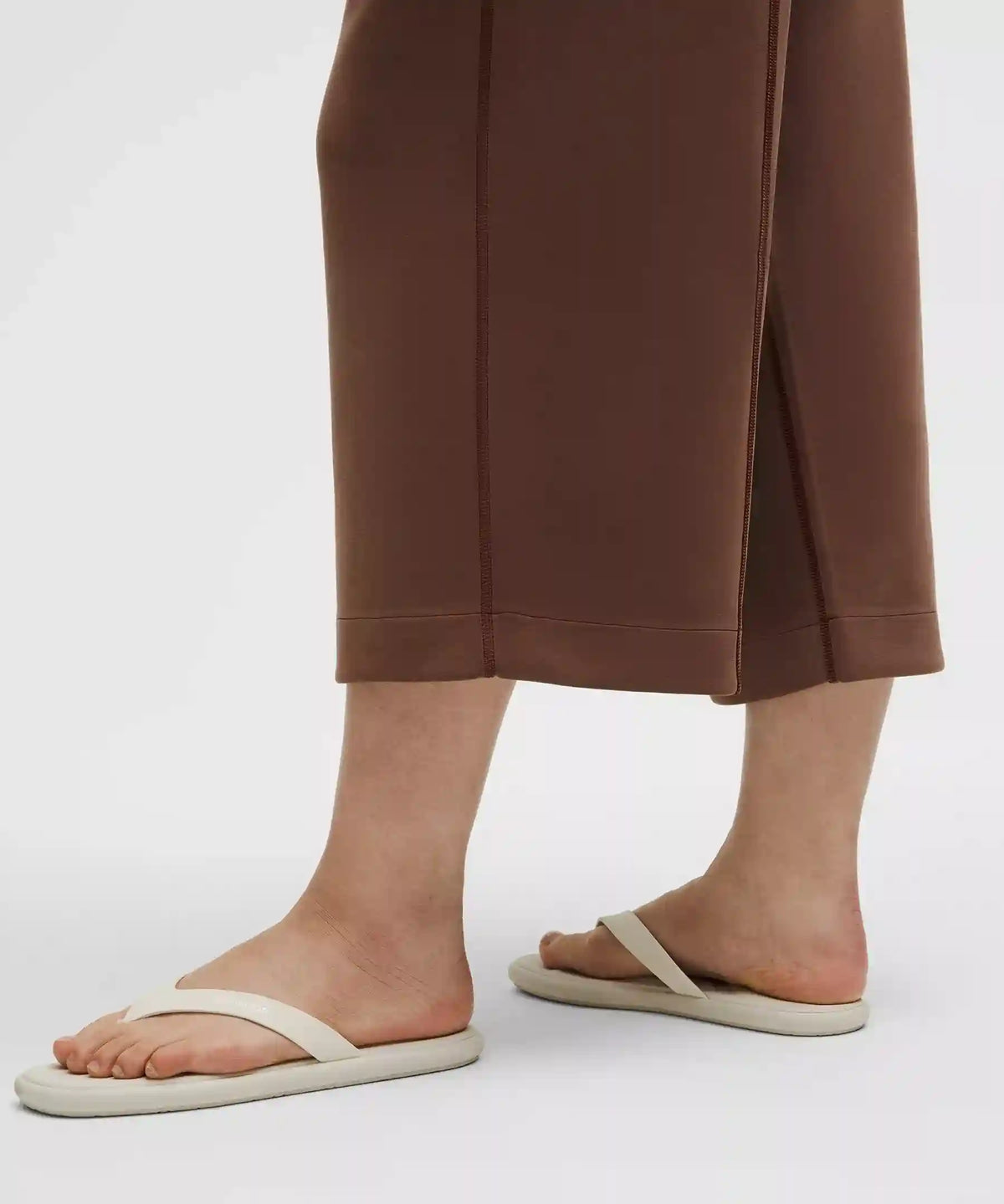 Softstreme High-Rise Wide-Leg Cropped Pant