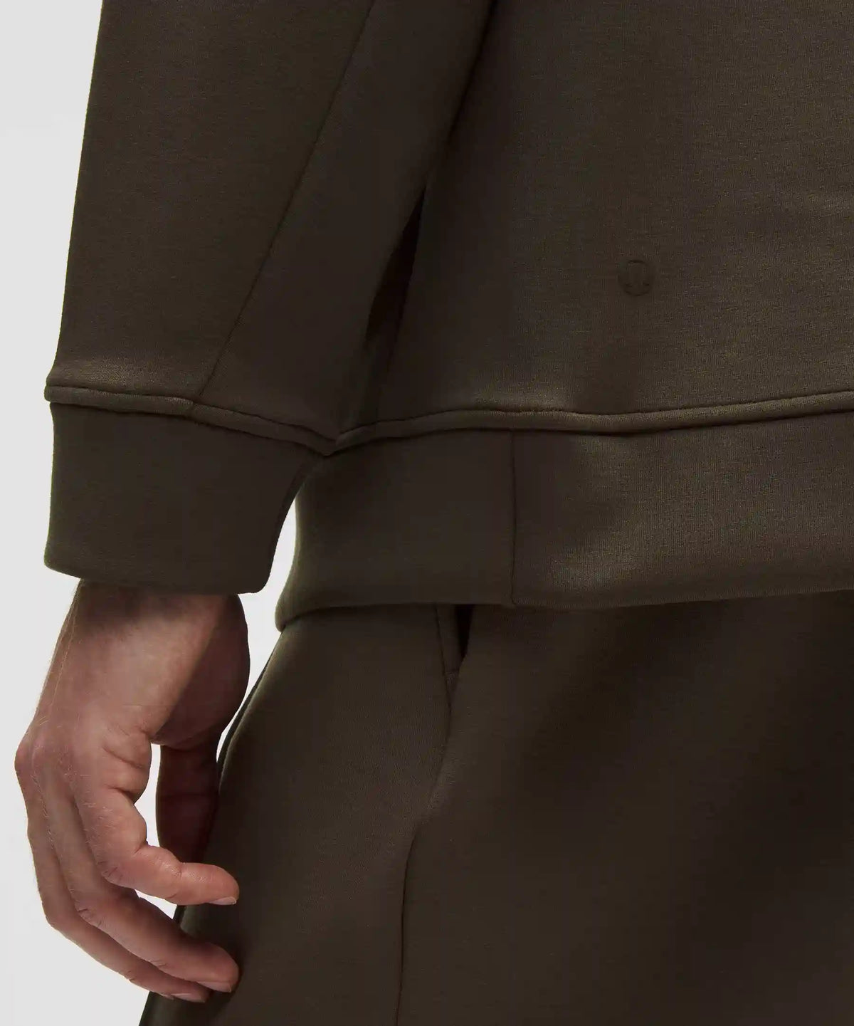 Smooth Spacer Classic-Fit Crew