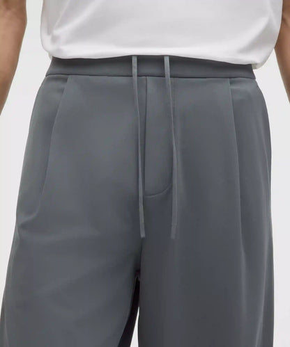 Men's Daydrift Relaxed-Fit Pleated Trouser Shorter *No Belt Loops