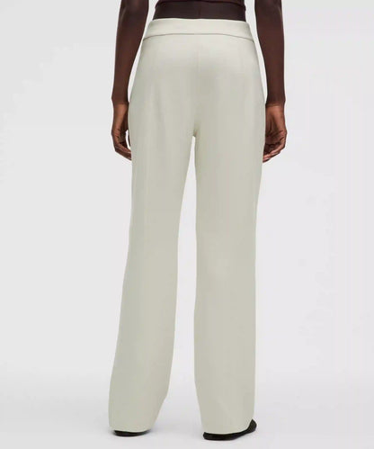 Softstreme High-Rise Straight-Leg Pant *Regular