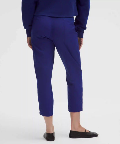 Dance Studio Mid-Rise Cropped Pant