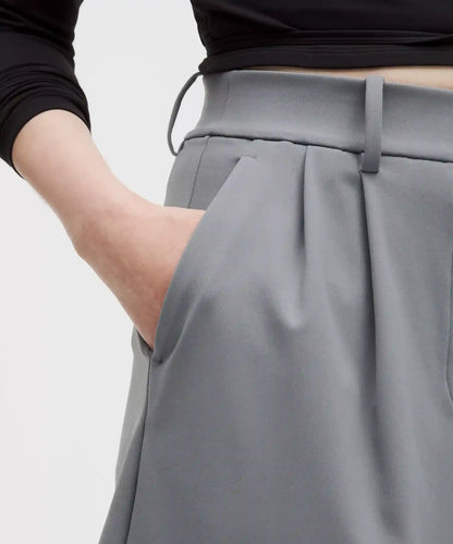 Daydrift Pleated High-Rise Short 7"