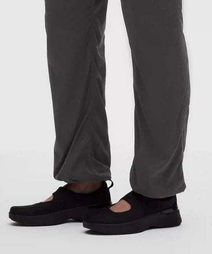 Dance Studio Mid-Rise Pant *Regular