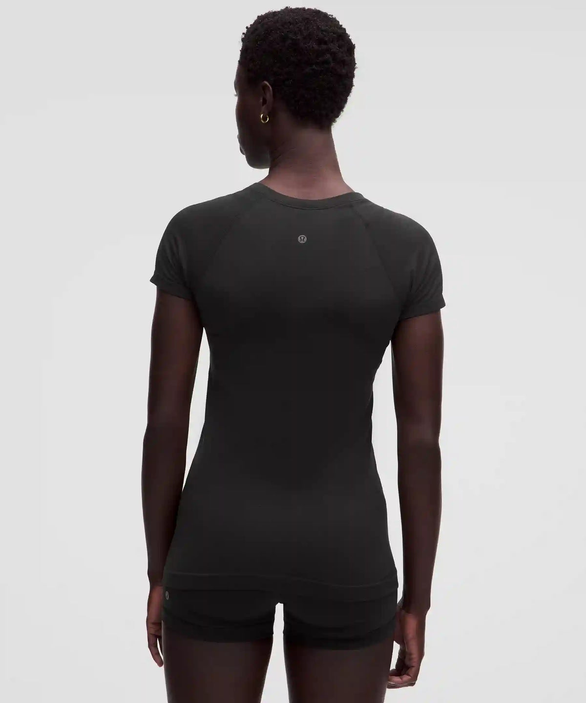Swiftly Tech Short-Sleeve Shirt 2.0 *Hip Length