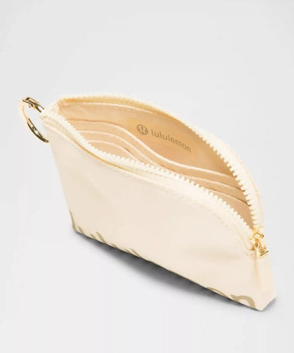 Clippable Card Pouch