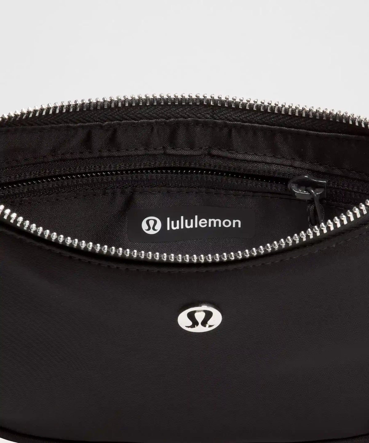 City Essentials Mini Shoulder Bag 1L