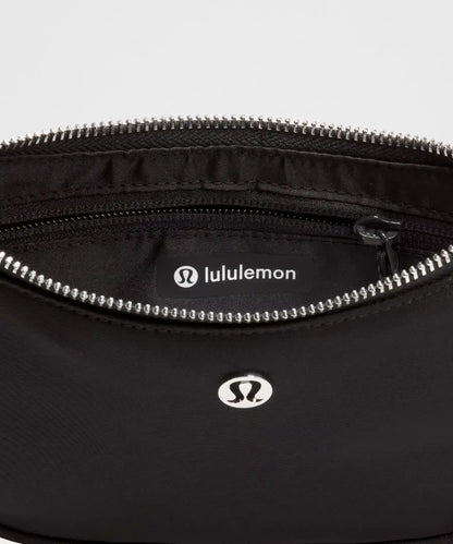 City Essentials Mini Shoulder Bag 1L