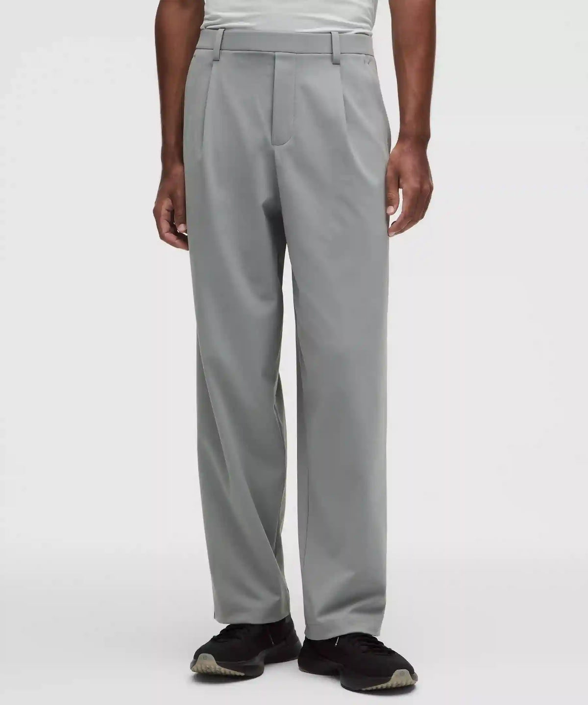 Men's Daydrift Relaxed-Fit Pleated Trouser *Regular