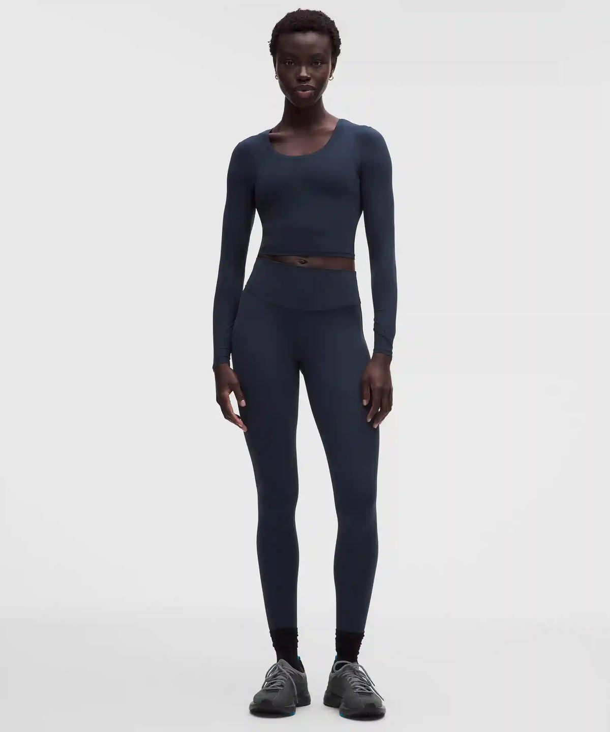 Unrestricted Power Cropped Long-Sleeve Shirt