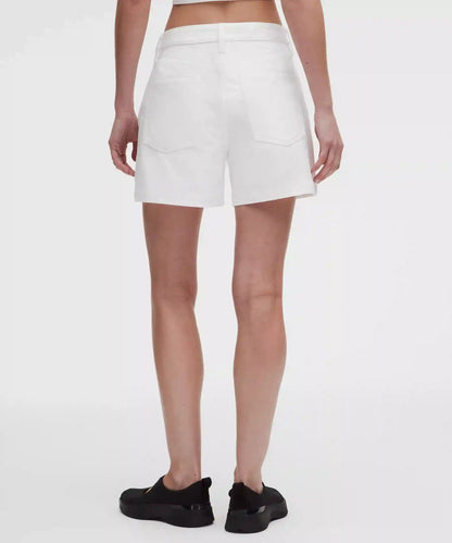 EasyFive Mid-Rise Short 4.5"