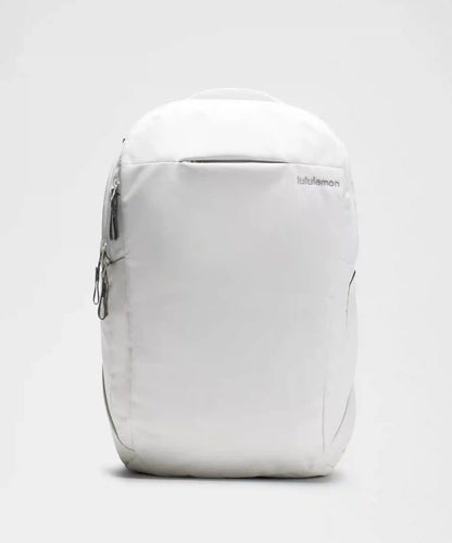 Triple-Zip Backpack 28L *Tech Canvas