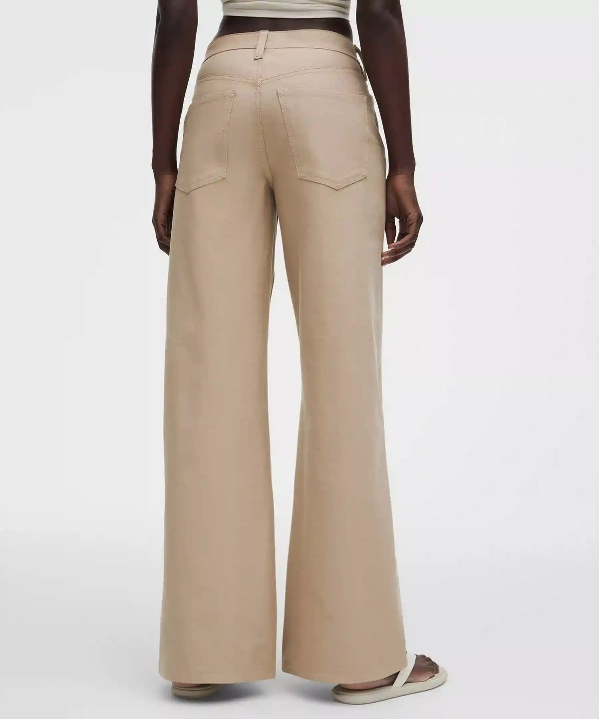 EasyFive Low-Rise Classic Wide-Leg Pant *Short