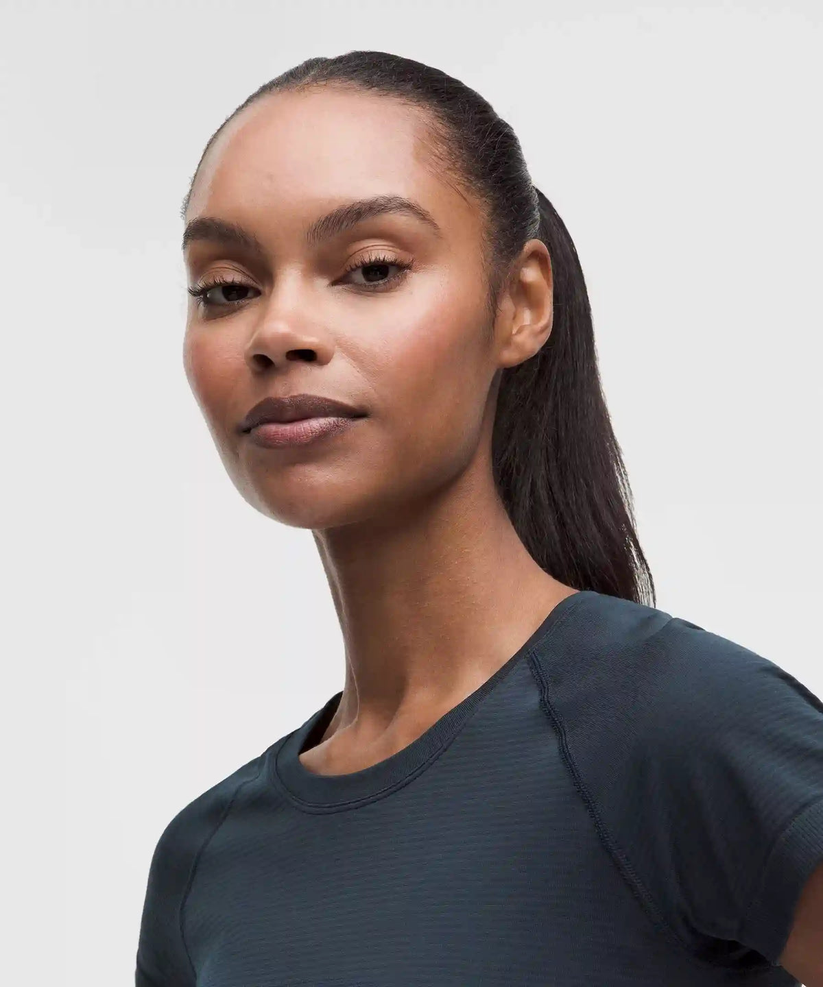 Swiftly Tech Short-Sleeve Shirt 2.0 *Hip Length
