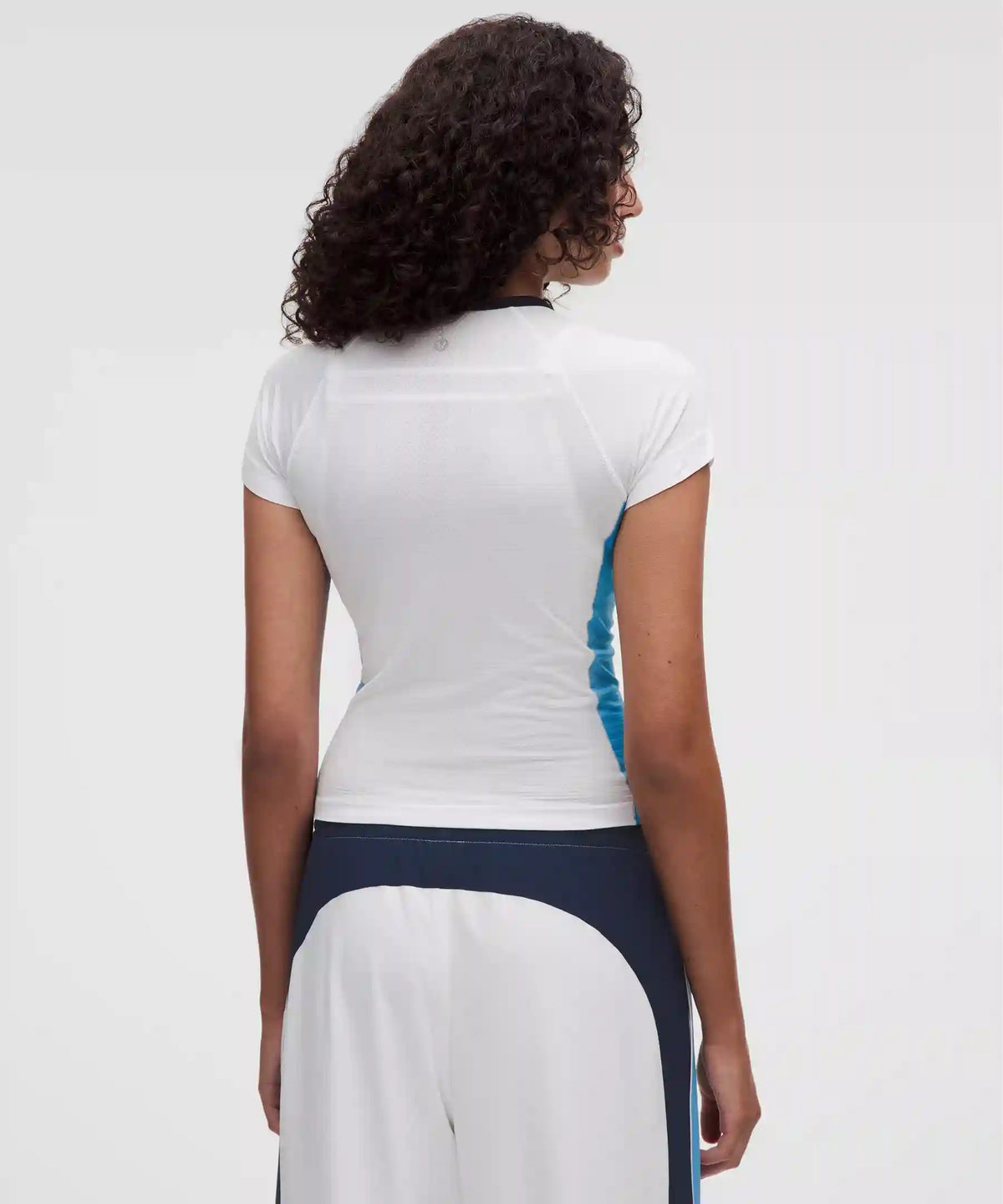 Swiftly Tech Short-Sleeve Shirt 2.0 Waist Length *Colourblock